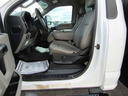 Used 2019 Ford F550 4x4 Regular Cab Super Duty image 37