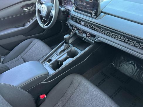 Certified 2025 Honda Accord LX image 14