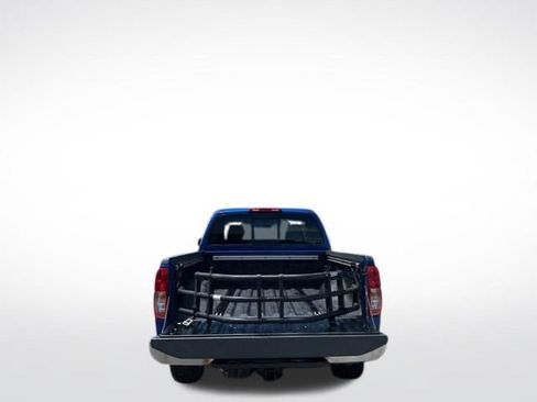 Used 2014 Nissan Frontier SV w/ SV Value Truck Package AWD/4WD image 22