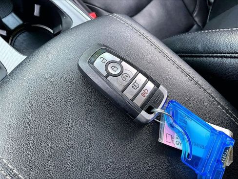 Used 2022 Ford Edge Titanium w/ Equipment Group 301A image 28