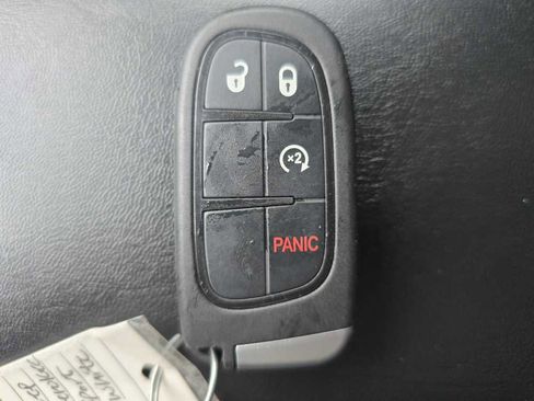 Used 2021 Jeep Cherokee Latitude Plus image 21