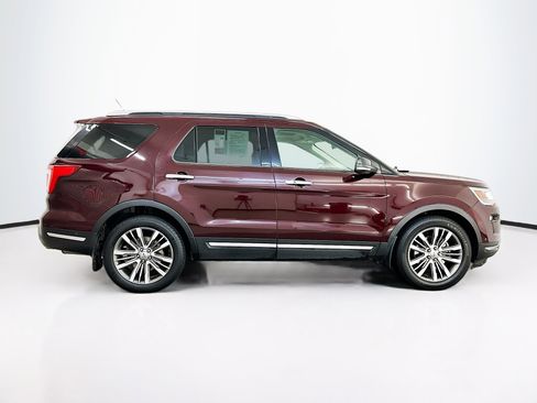 Used 2018 Ford Explorer Platinum image 10
