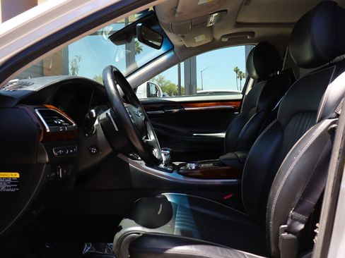 Used 2019 Genesis G90 5.0 Ultimate RWD image 41