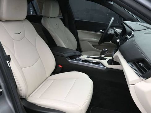 Used 2023 Cadillac CT4 Premium Luxury RWD image 32