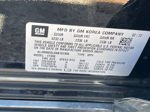 Used 2022 Buick Encore GX Select w/ Sport Touring Package FWD image 36
