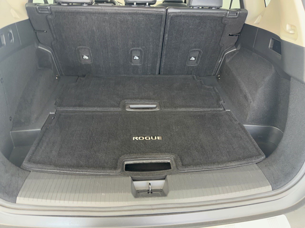Used 2021 Nissan Rogue SL w/ Premium Package FWD image 28