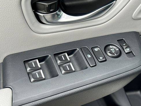 Certified 2025 Honda Pilot EX-L image 12