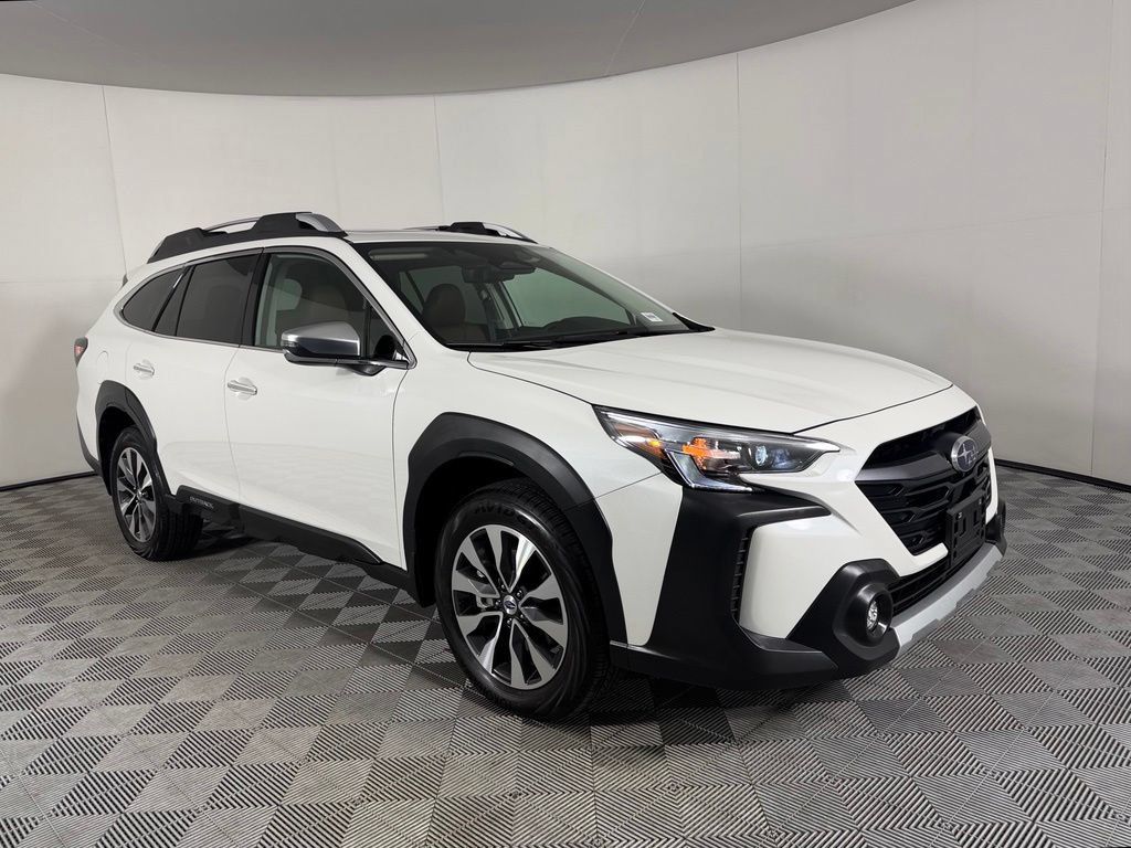 Used 2025 Subaru Outback Touring XT AWD/4WD image 5