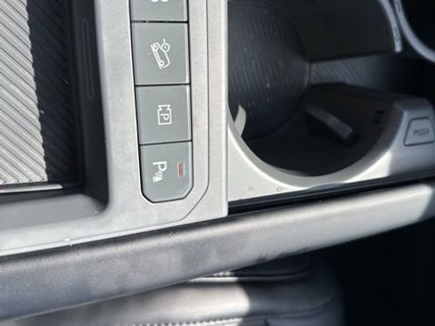 Certified 2026 Kia EV9 Land w/ Nightfall Edition Package AWD/4WD image 31