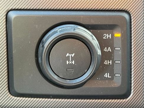 Used 2019 Ford F150 Raptor w/ Equipment Group 802A Luxury image 16