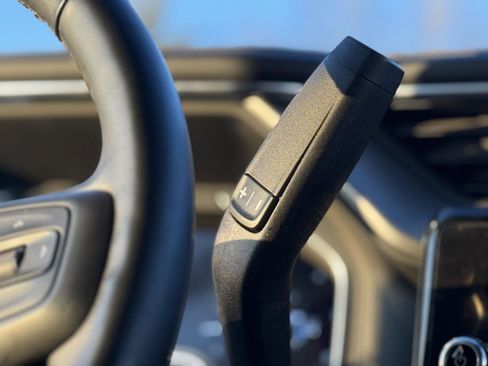 Used 2024 GMC Sierra 2500 Denali w/ Technology Package image 20