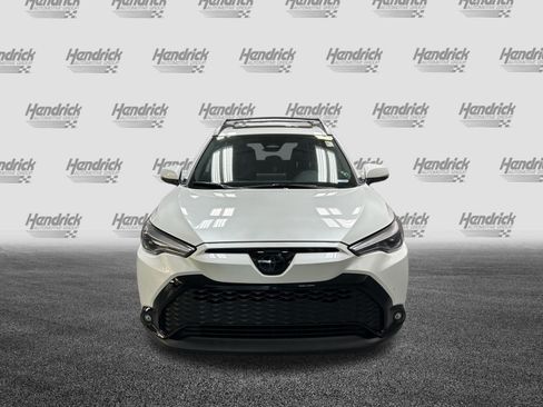 Used 2023 Toyota Corolla Cross AWD Hybrid w/ Convenience Package image 3