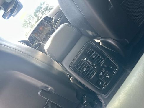 Used 2017 Jeep Grand Cherokee Summit w/ Platinum Series Group AWD/4WD image 25