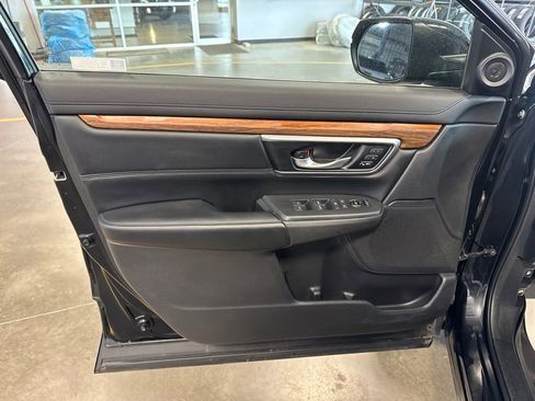 Used 2019 Honda CR-V Touring image 25