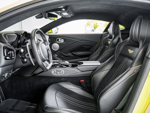 Used 2020 Aston Martin V8 Vantage Coupe RWD image 13