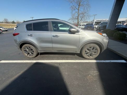Used 2020 Kia Sportage S w/ S Sunroof Package AWD/4WD image 2
