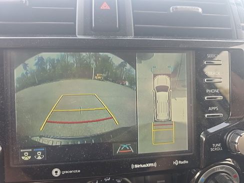 Used 2024 Toyota 4Runner TRD Off-Road Premium w/ Off Road Premium Plus Package image 19