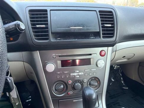 Used 2009 Subaru Outback 2.5i Special Edition AWD/4WD image 14