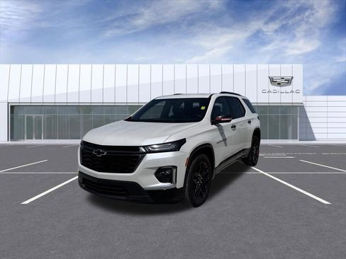 Used 2023 Chevrolet Traverse Premier w/ Redline Edition AWD/4WD image 6
