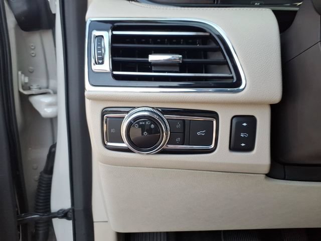 Used 2021 Lincoln Navigator Reserve AWD/4WD image 15