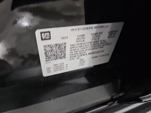 Used 2024 GMC Yukon Denali w/ Advanced Technology Package image 38