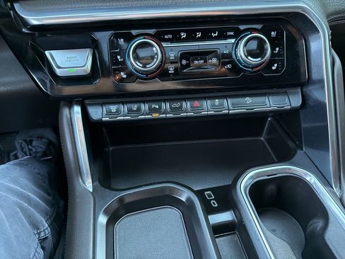 Used 2024 GMC Sierra 2500 Denali w/ Denali Reserve Package image 23