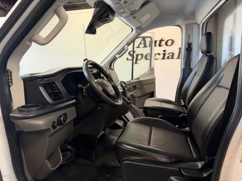 Used 2022 Ford Transit 350 DRW RWD image 9