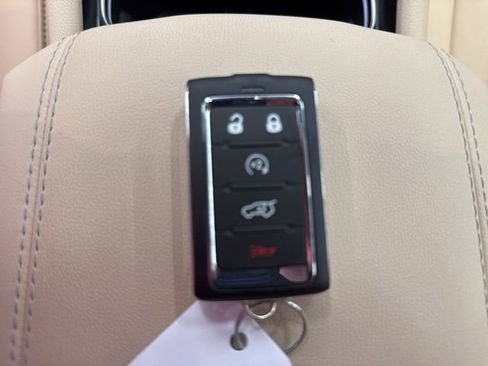 New 2025 Jeep Grand Cherokee L Limited w/ Trailer Tow Package image 25