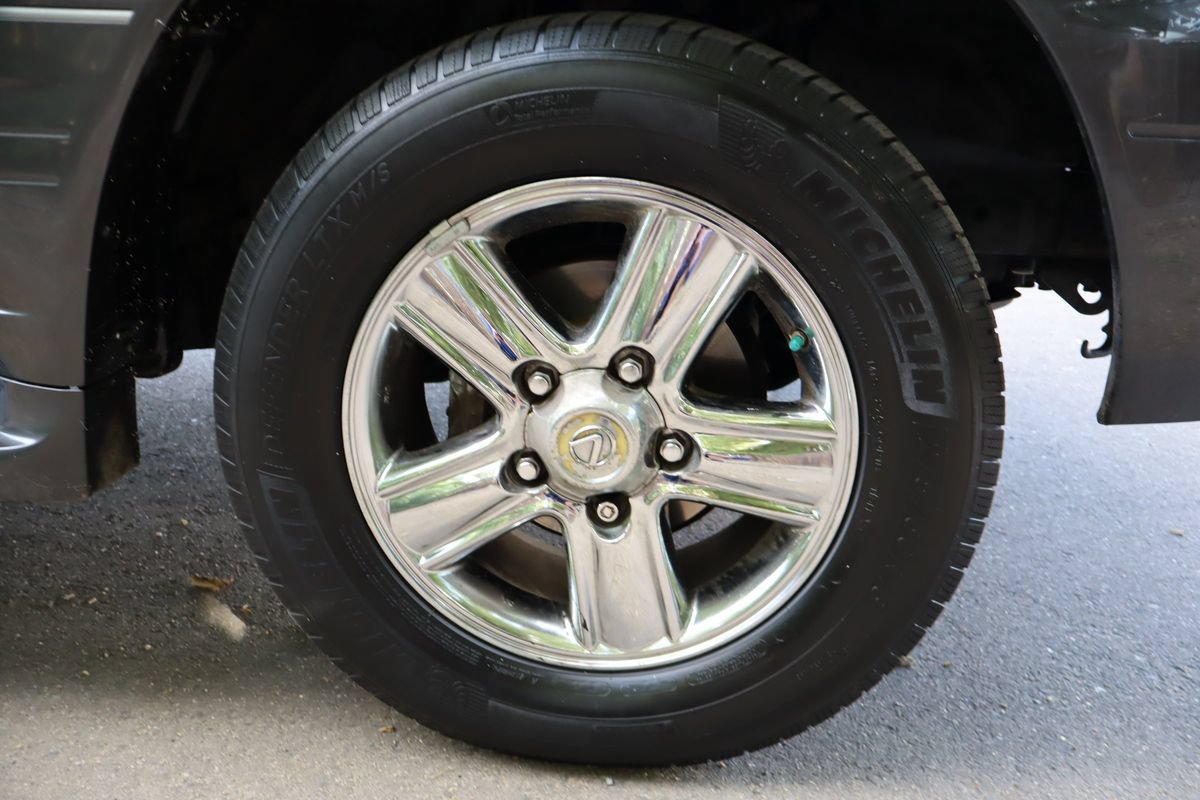 Used 2006 Lexus LX 470 4WD image 48