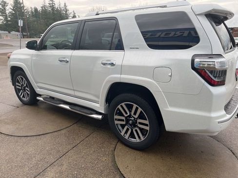 Used 2018 Toyota 4Runner Limited image 7