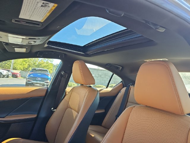 Used 2024 Lexus IS 300 w/ Comfort Package RWD image 14