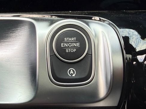 New 2026 Mercedes-Benz GLB 250 4MATIC image 36