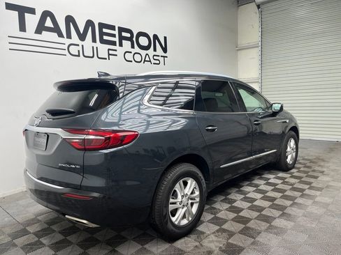 Used 2019 Buick Enclave Essence FWD image 16