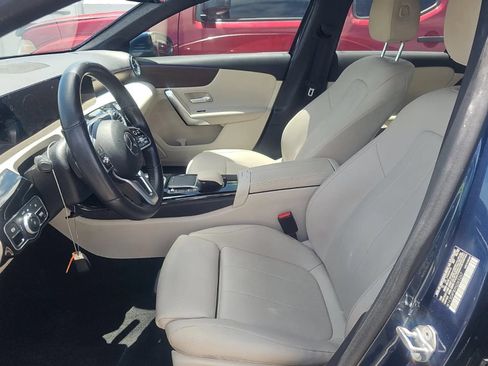 Used 2022 Mercedes-Benz A 220 4MATIC w/ Premium Package Lite image 6