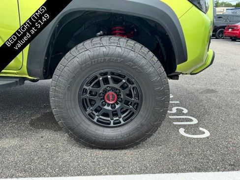 Used 2022 Toyota Tacoma TRD Pro AWD/4WD image 15