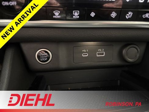 Used 2022 Nissan Rogue SV image 25