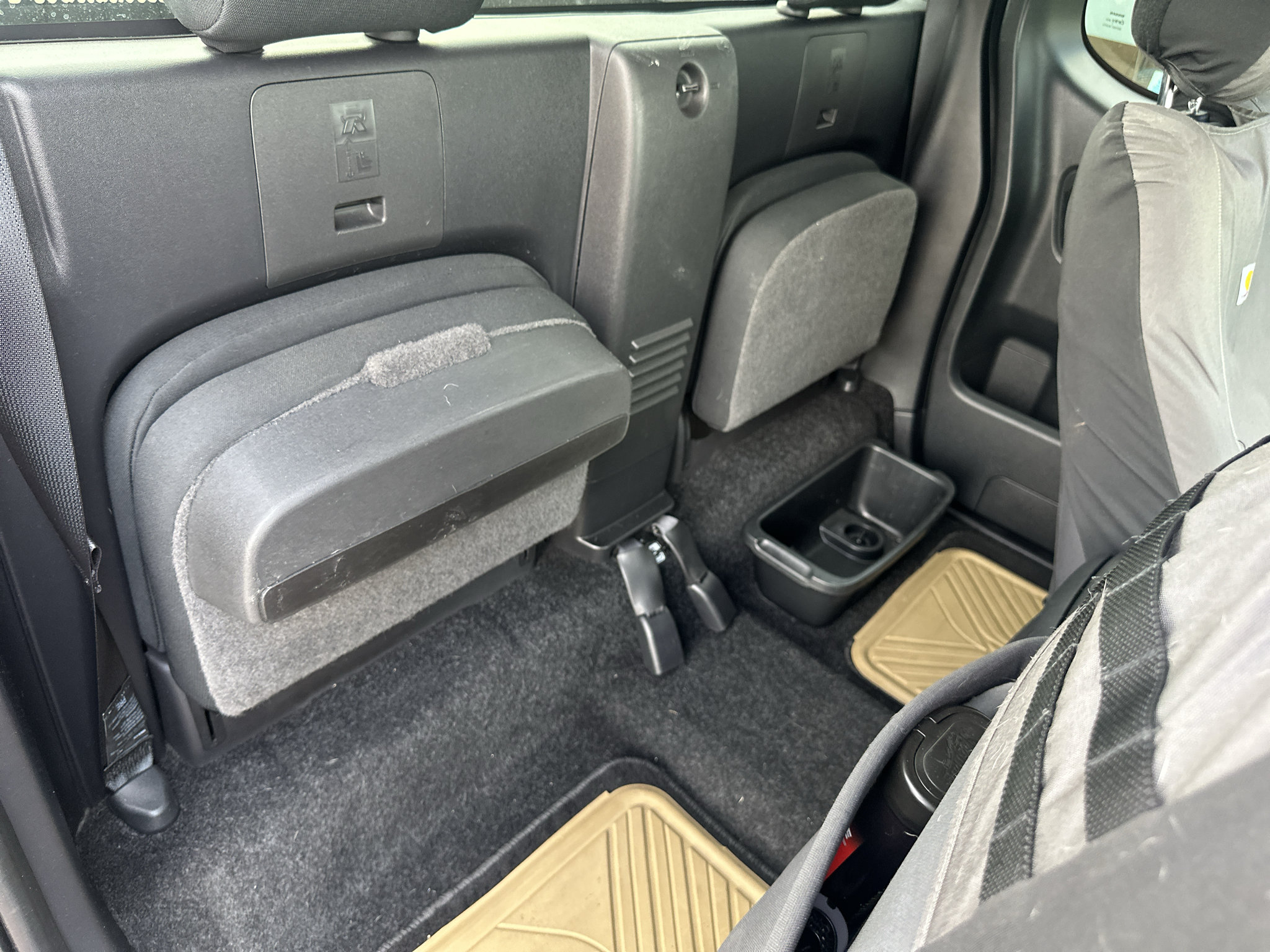 Used 2022 Nissan Frontier S RWD image 13