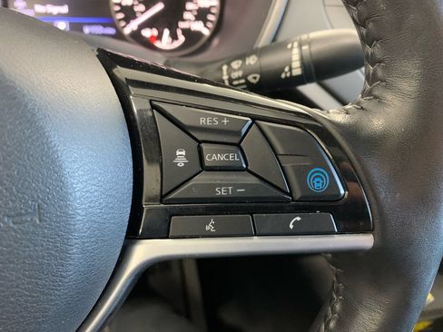Used 2021 Nissan Altima 2.5 SV w/ SV Premium Package AWD/4WD image 35