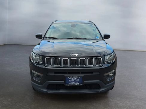 Used 2018 Jeep Compass Latitude w/ Popular Equipment Group AWD/4WD image 8