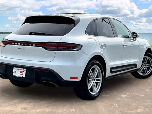 Used 2022 Porsche Macan AWD/4WD image 4