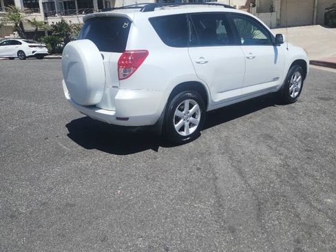Used 2008 Toyota RAV4 Limited AWD/4WD image 5