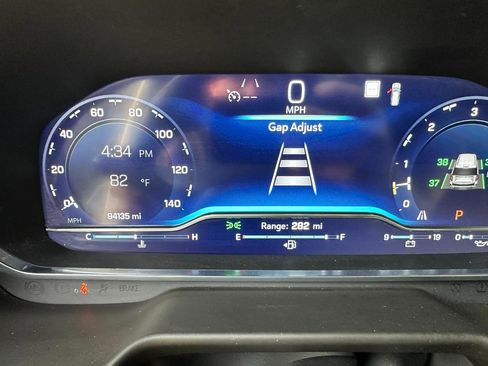 Used 2022 Chevrolet Tahoe LT w/ Luxury Package image 47