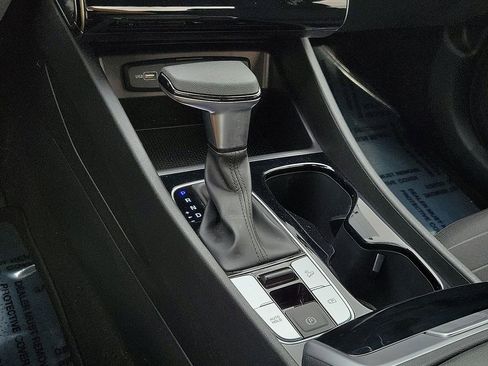 Used 2024 Hyundai Santa Cruz SE image 17