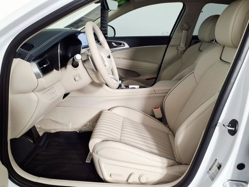 Certified 2026 Genesis G70 2.5T Prestige RWD image 17