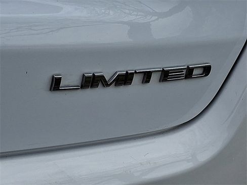 Used 2022 Jeep Compass Limited w/ Elite Group image 30