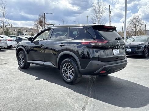 Used 2021 Nissan Rogue S image 4