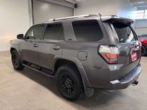 Used 2023 Toyota 4Runner SR5 Premium w/ Moonroof Package image 5
