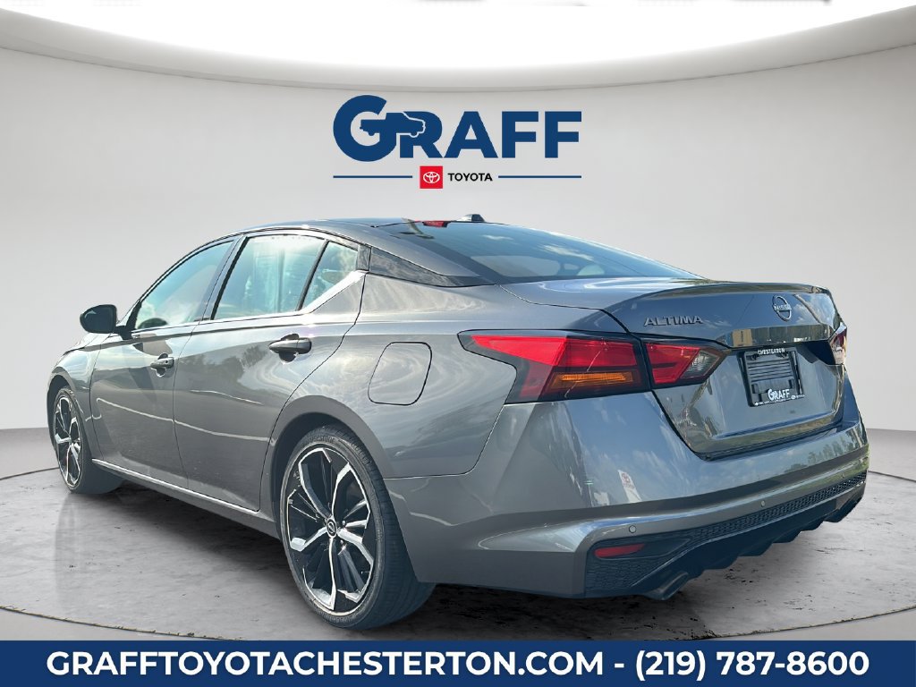 Used 2025 Nissan Altima 2.5 SR FWD image 9