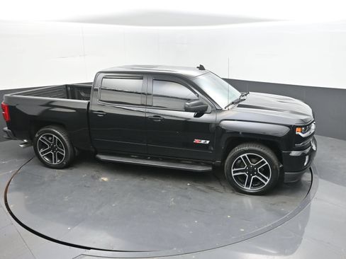 Used 2018 Chevrolet Silverado 1500 LTZ Z71 w/ LTZ Plus Package AWD/4WD image 27