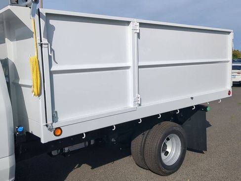 New 2024 Ford F350 XL w/ XL Chrome Package image 19